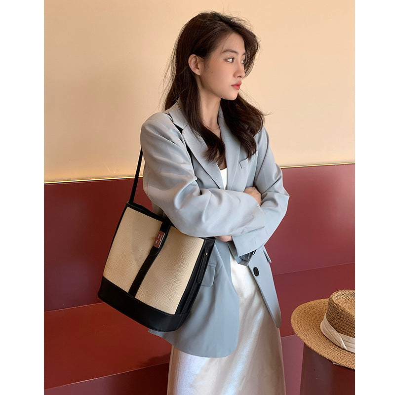 Large Capacity Women's Cowhide Bucket Shoulder Bag