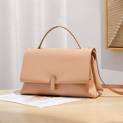 Retro New Trendy Authentic Leather Tactile Feel Handbag