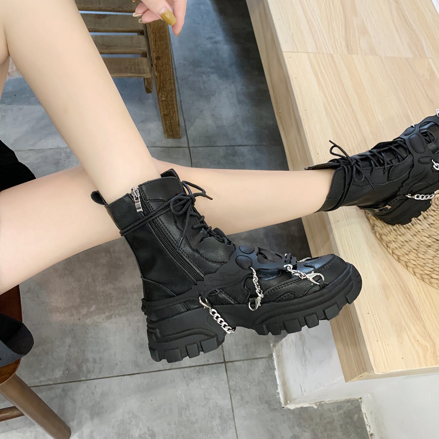 New Leather Womens Ladies Ankle Boots Mid Heel Lace Up Worker Army Black Goth Shoes Autumn Sexy Chain High Quality P416