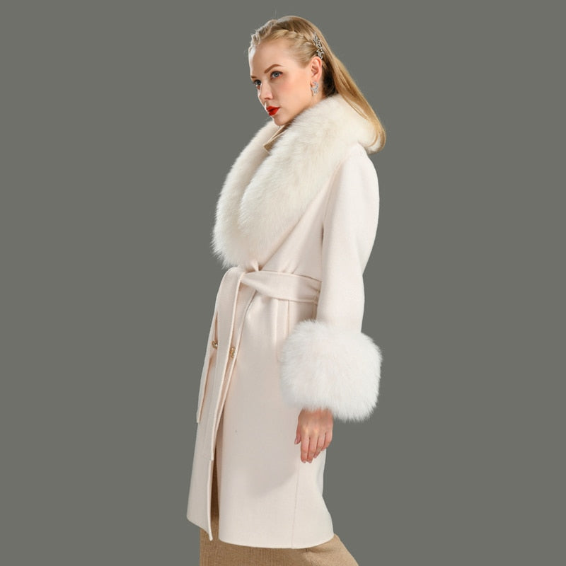 2023 Women's Woolen Coat with Natural Fur Collar.